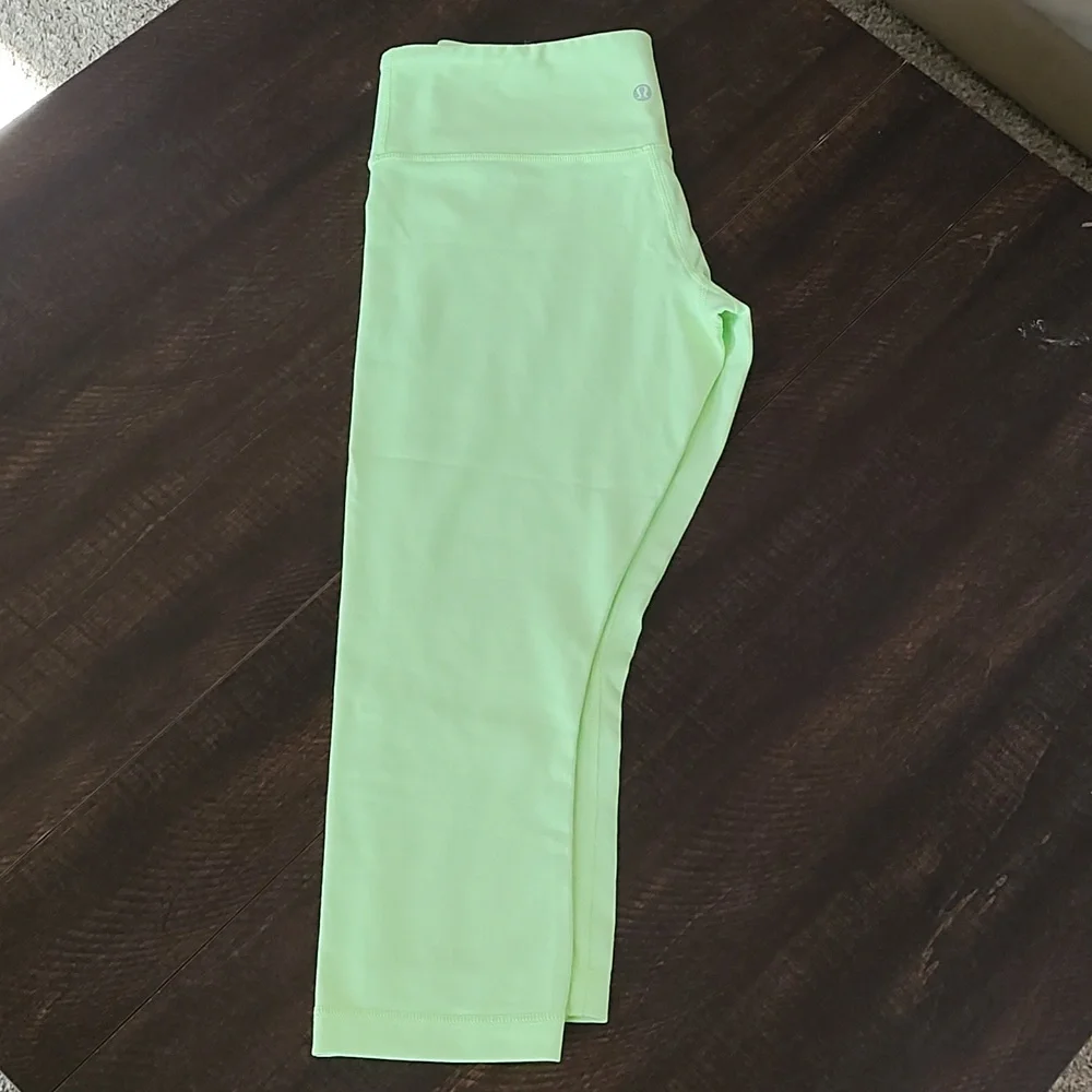 Lululemon align neon leggings size 8 - Picture 2 of 8